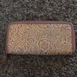 Tilly’s Wallet